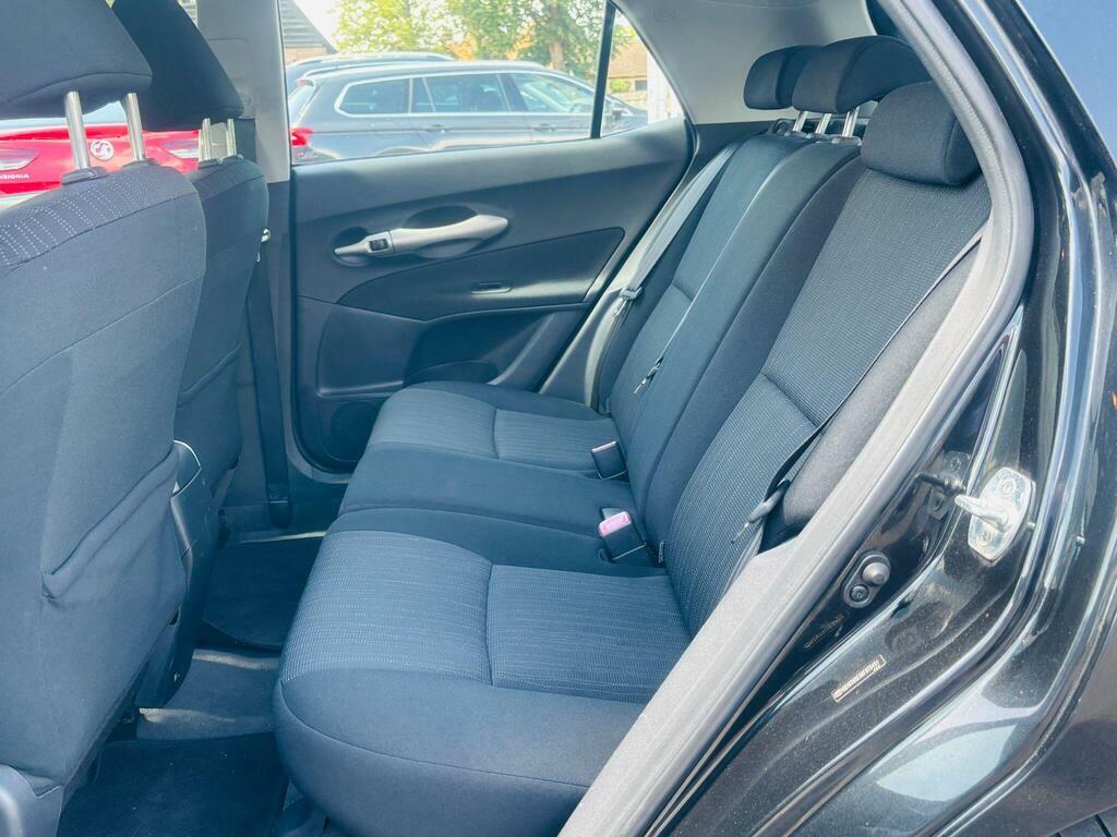 Toyota Auris Sr Black #12