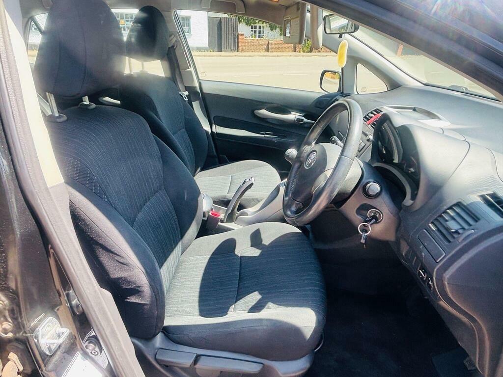 Toyota Auris Sr Black #10