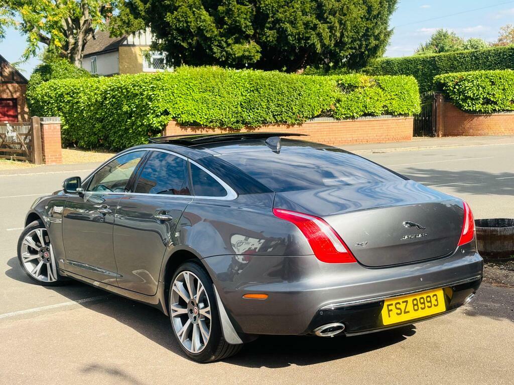 Jaguar XJ 3.0D V6 Portfolio Euro 6 S S Grey #4