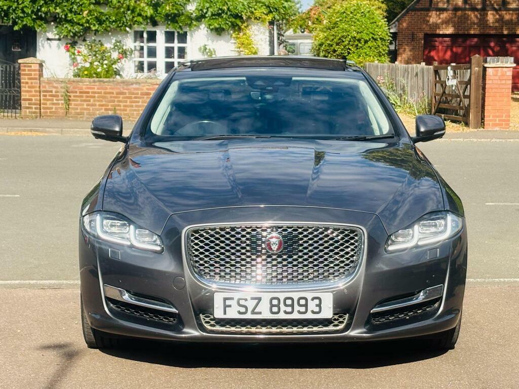 Jaguar XJ 3.0D V6 Portfolio Euro 6 S S Grey #2