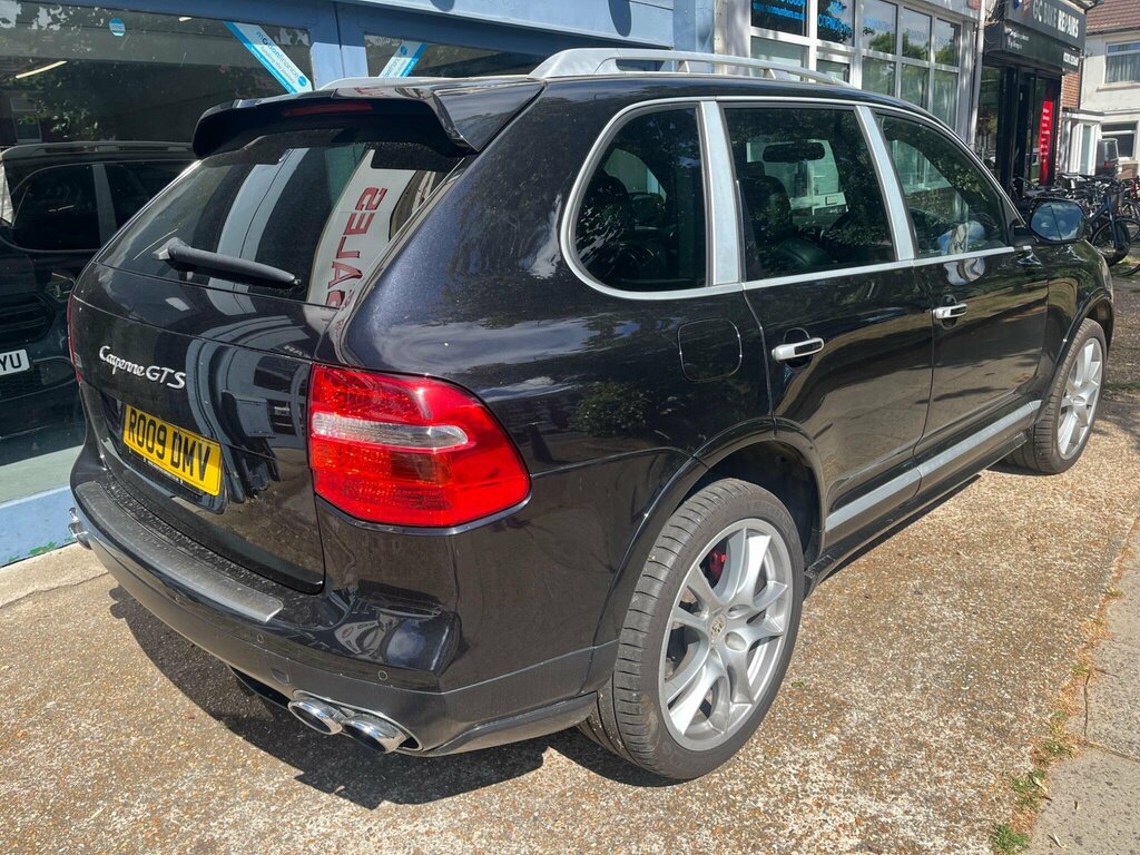 Porsche Cayenne 4.8 Gts Tiptronic S Awd Black #4