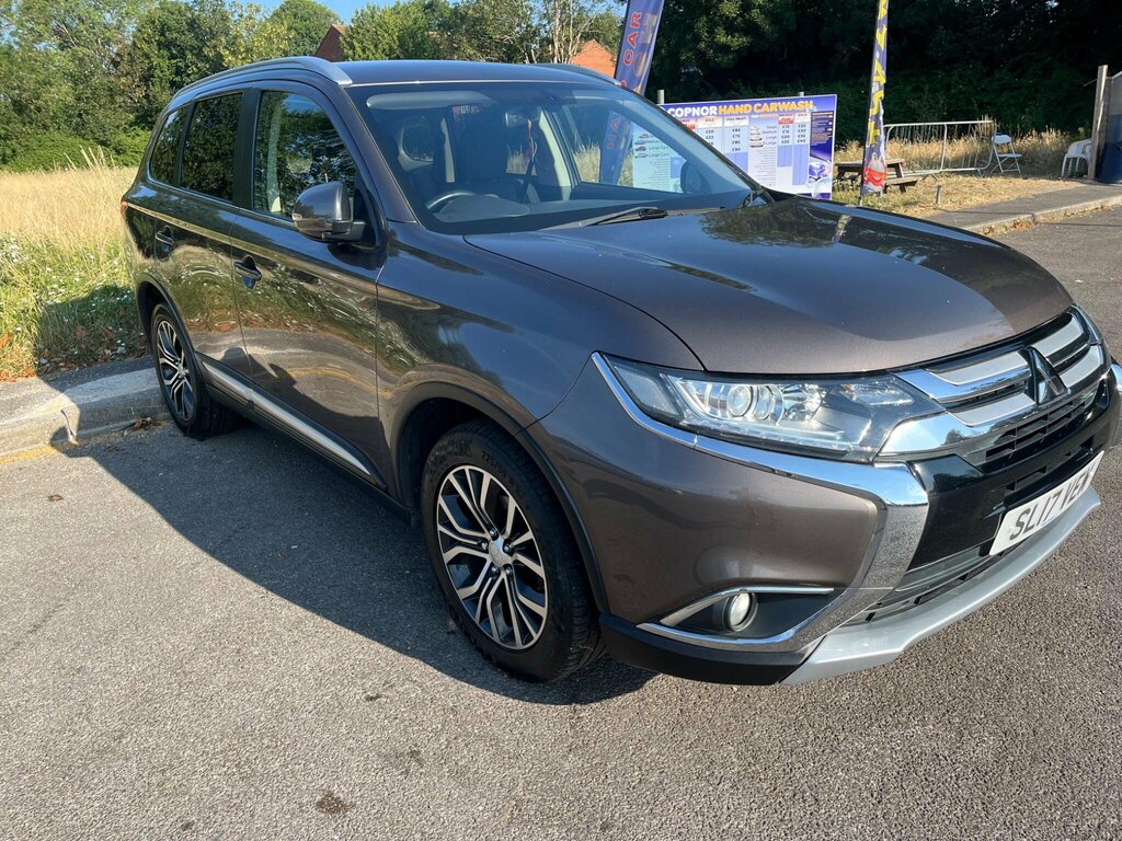 Mitsubishi Outlander 2.2 Di-d 3 4Wd Euro 6 Ss Brown
