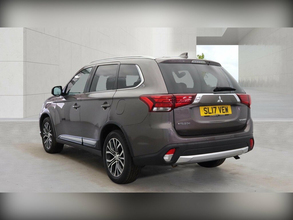 Mitsubishi Outlander 2.2 Di-d 3 4Wd Euro 6 Ss Brown #3