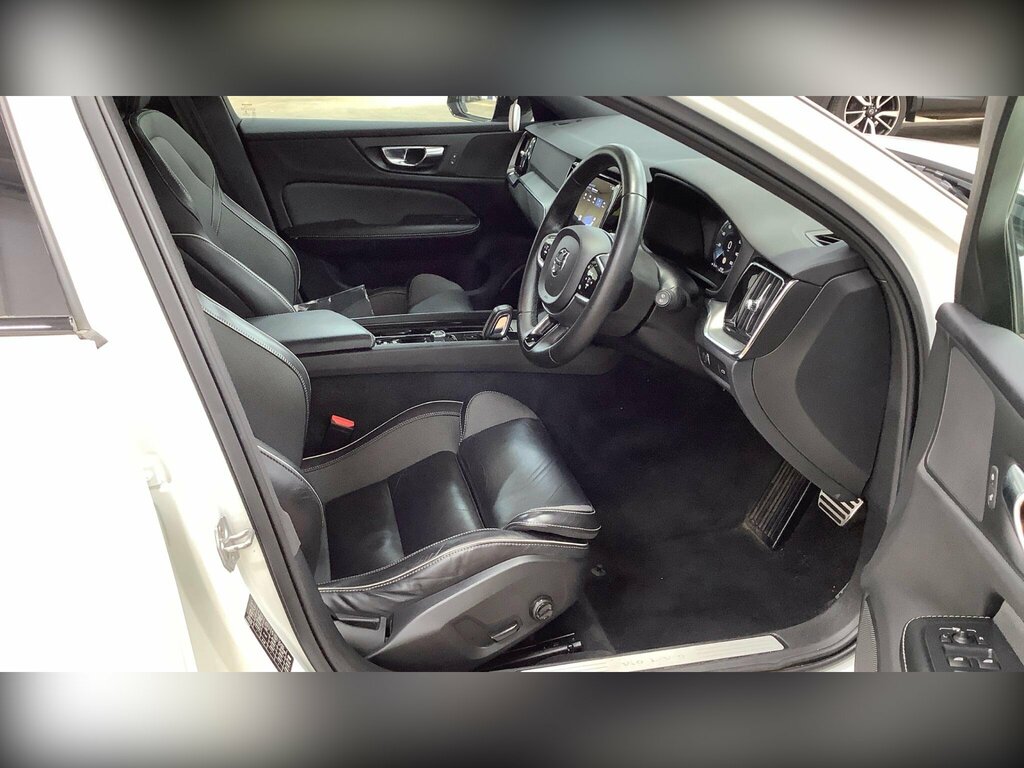 Volvo V60 2.0 B3 Mhev R-design Euro 6 Ss White #6