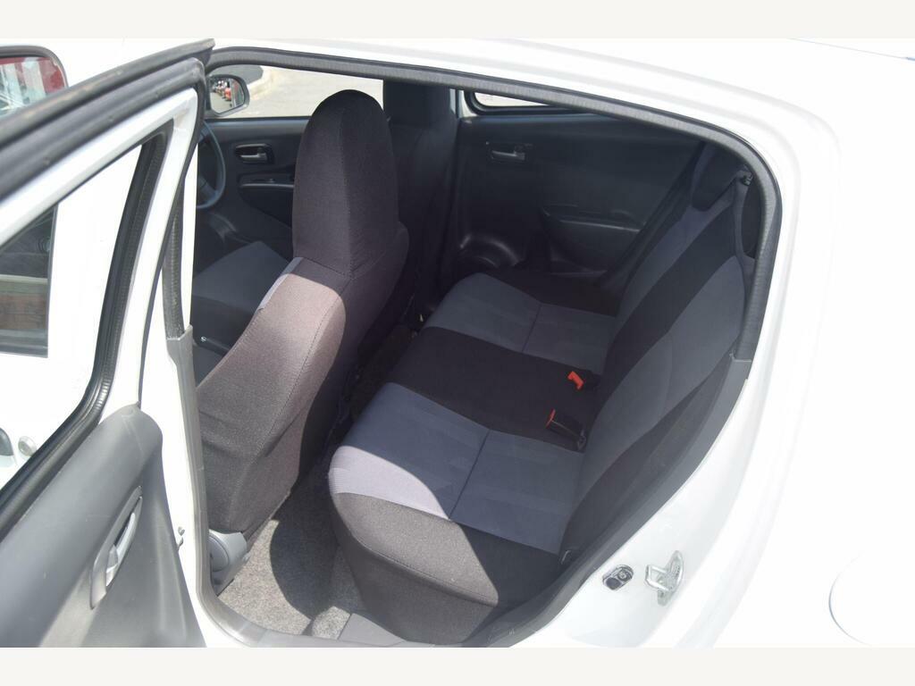 Suzuki Alto Hatchback White #13
