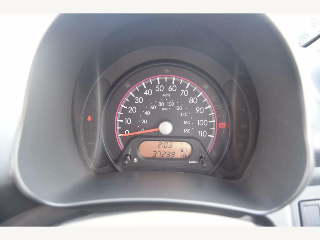 Suzuki Alto Hatchback White #10