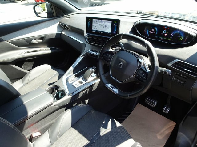 Peugeot 3008 1.6 13.2Kwh Gt E-eat Euro 6 S S Black #2