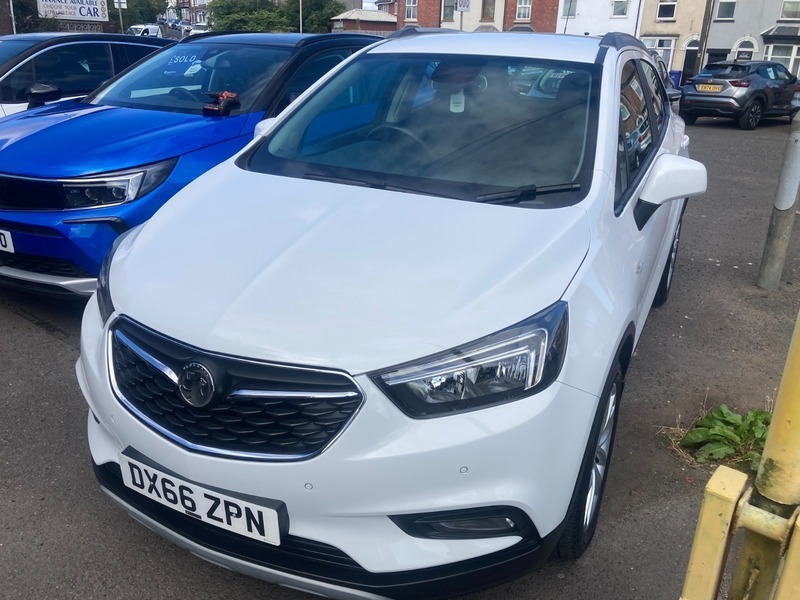 Vauxhall Mokka 1.6I Active Suv White #2