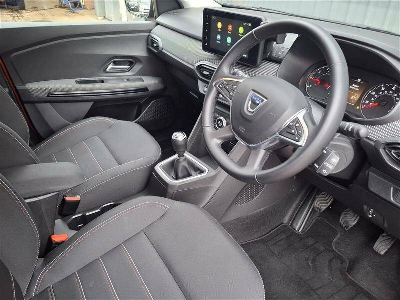 Dacia Jogger 1.0 Tce Extreme Se - 2022 72 KM72GXR Brown #2