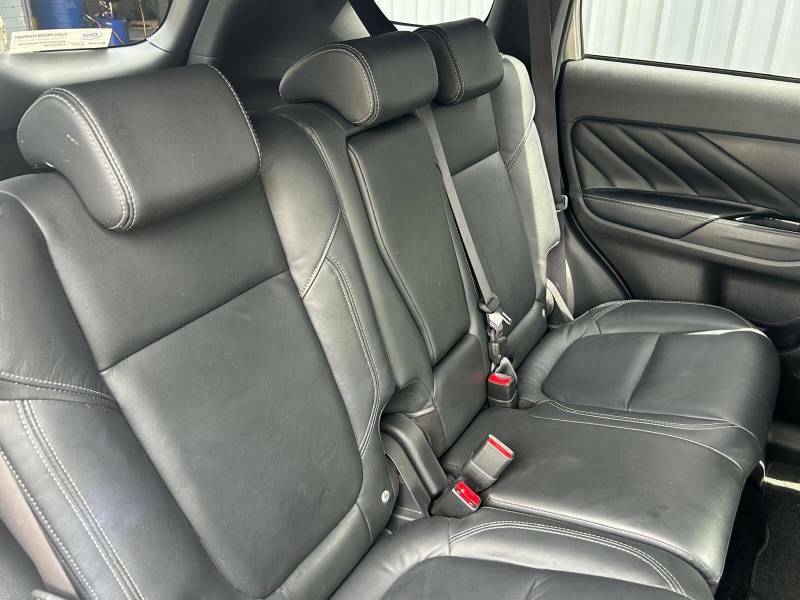 Mitsubishi Outlander 2.4 Phev Design 222 Bhp Grey #13