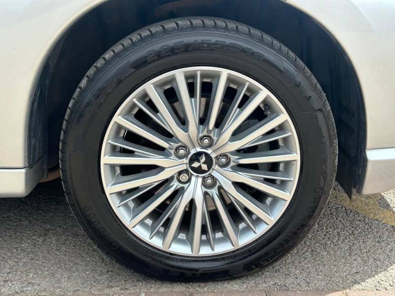 Mitsubishi Outlander 2.4 Phev Dynamic Silver #5