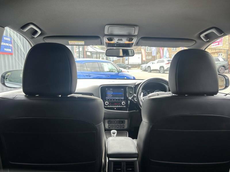Mitsubishi Outlander 2.4 Phev Design 222 Bhp Grey #12