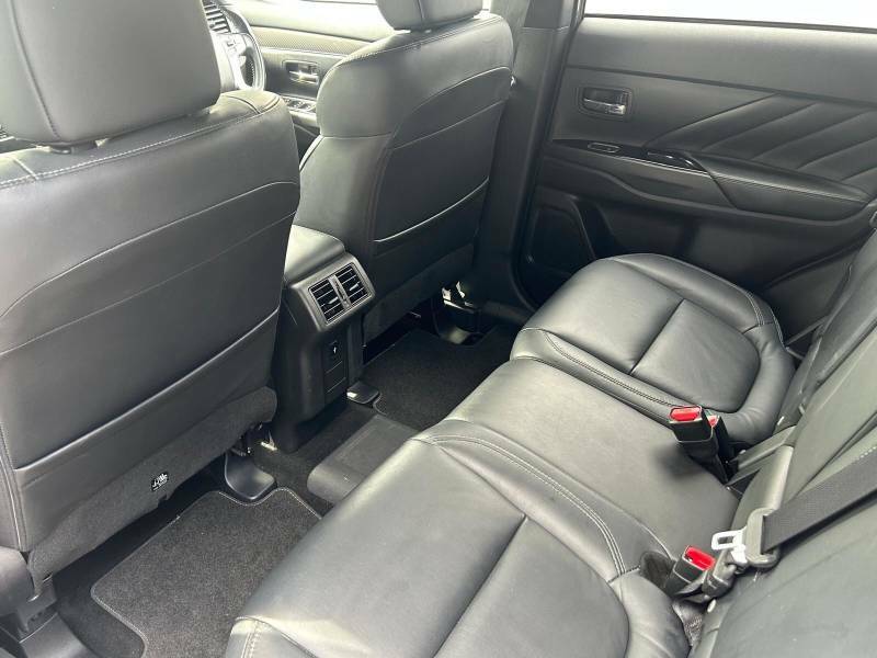 Mitsubishi Outlander 2.4 Phev Design 222 Bhp Grey #20