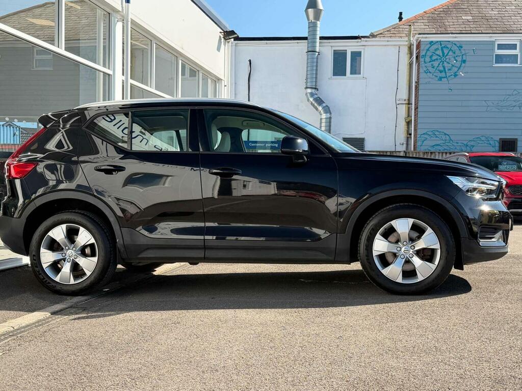 Volvo XC40 2.0 T4 Momentum Awd Geartronic Red #39