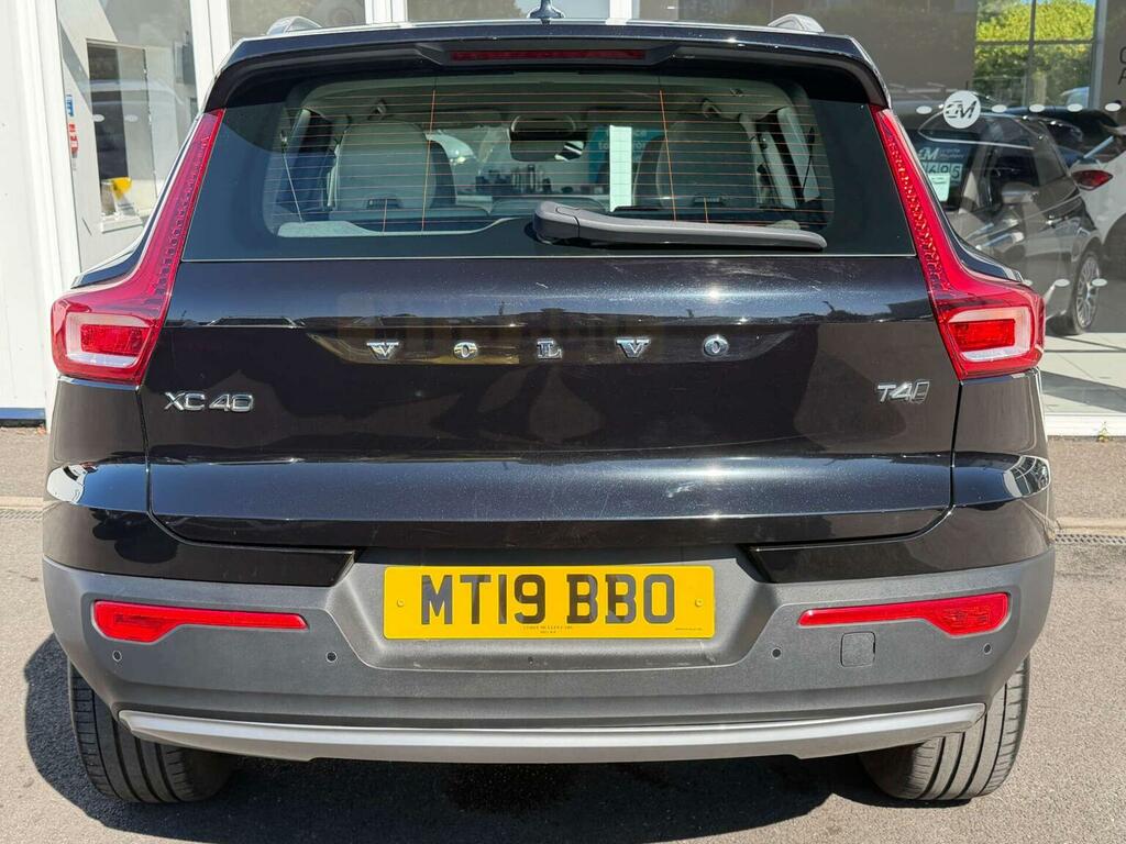 Volvo XC40 2.0 T4 Momentum Awd Geartronic Red #38