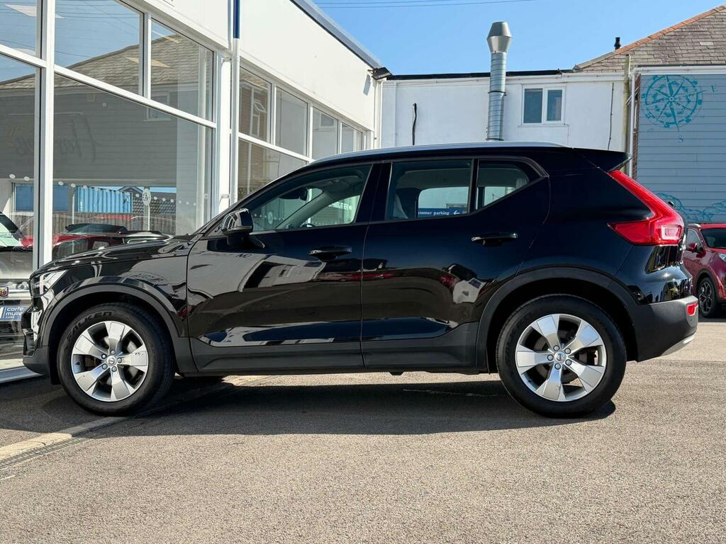 Volvo XC40 2.0 T4 Momentum Awd Geartronic Red #37