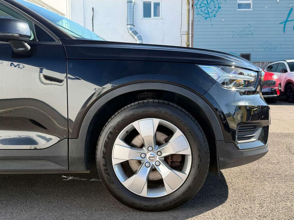 Volvo XC40 2.0 T4 Momentum Awd Geartronic Red #34
