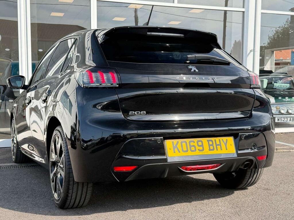 Peugeot 208 1.2 Puretech Allure Euro 6 Ss Black #2