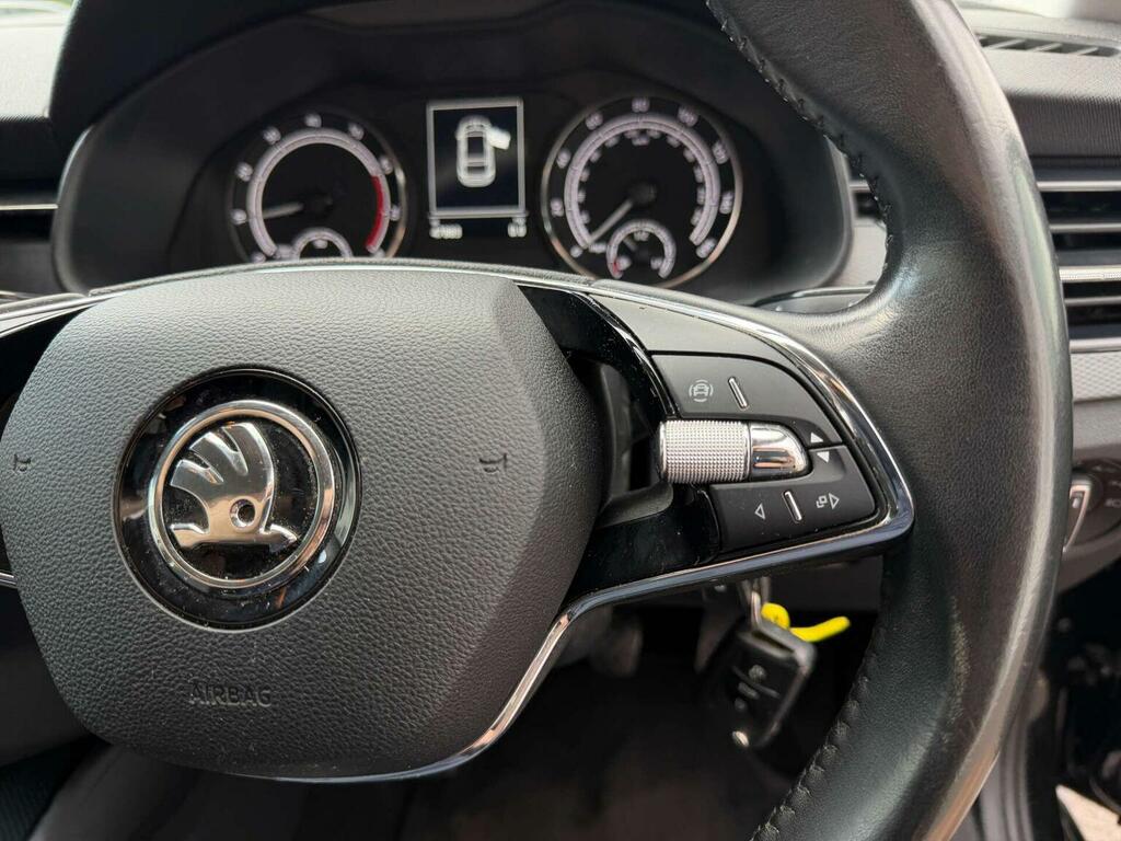 Skoda Scala 1.0 Tsi Se Euro 6 Ss Black #6