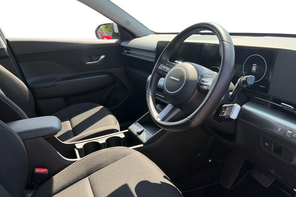 Hyundai Kona Advance Silver #6