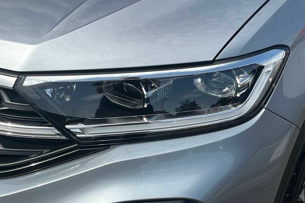Volkswagen T-Roc 1.5 Tsi R-line Dsg 19 Misano Black Alloys White #13
