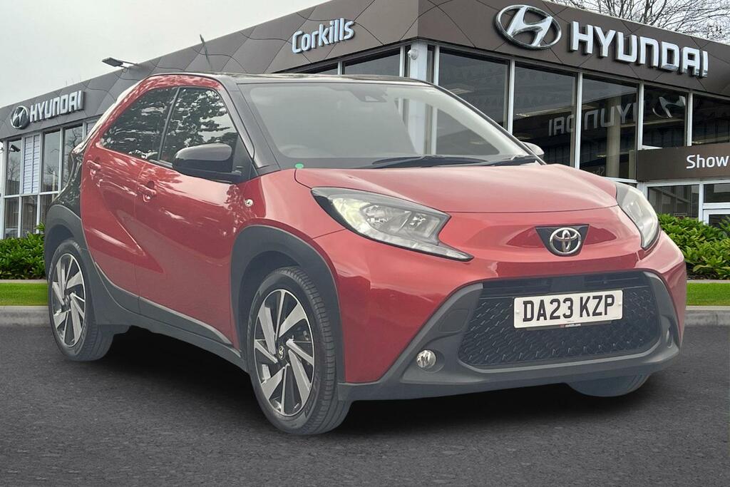 Toyota Aygo X Vvt-i Edge Red