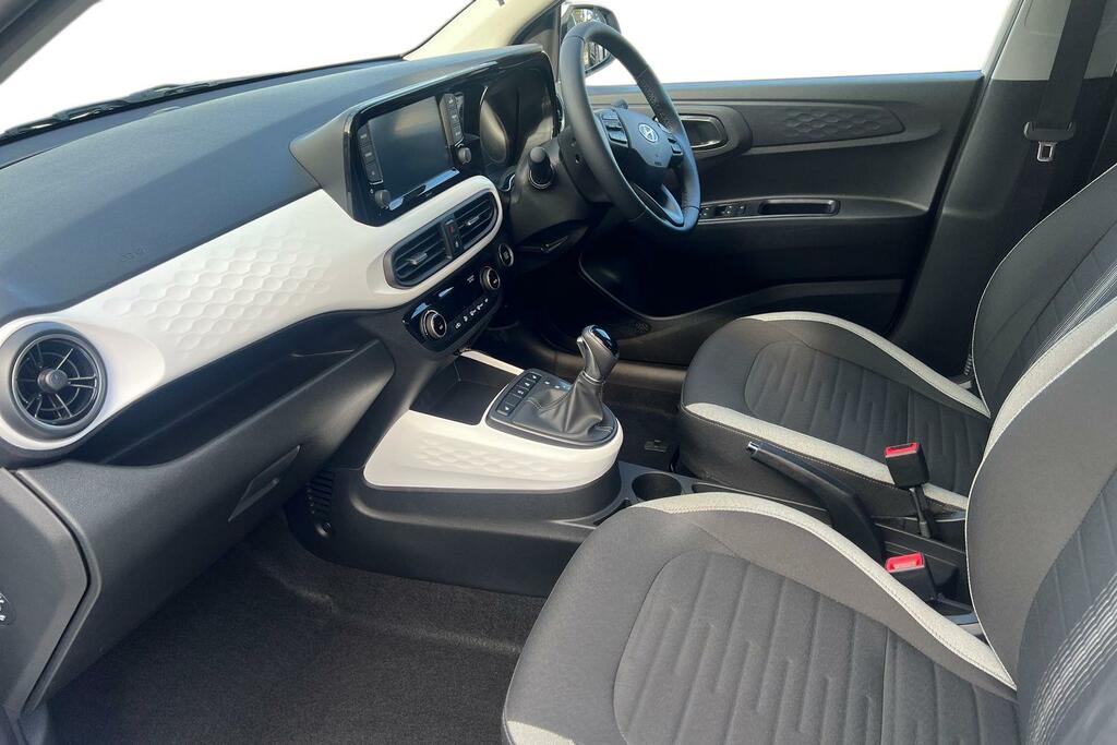 Hyundai I10 Mpi Premium DA23XXG White #2