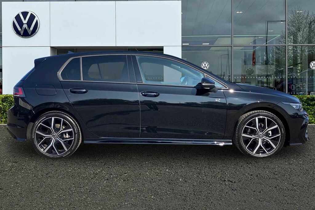 Volkswagen Golf 1.5 Tsi 150 Black Edition DC75NNL Black #4