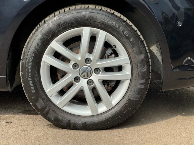 Volkswagen Touran Se Tsi Dsg Grey #17