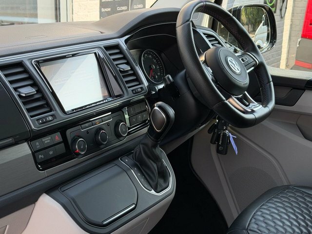 Volkswagen Transporter 2.0 Bitdi T32 Bluemotion Tech Highline Crew Van Ds Black #22