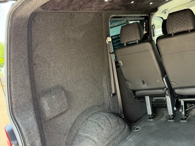Volkswagen Transporter 2.0 Bitdi T32 Bluemotion Tech Highline Crew Van Ds Black #28
