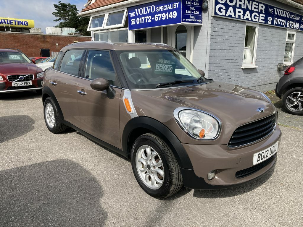 Mini Hatch Countryman 1.6-98Bhp Hatchback Bg BG12UDU