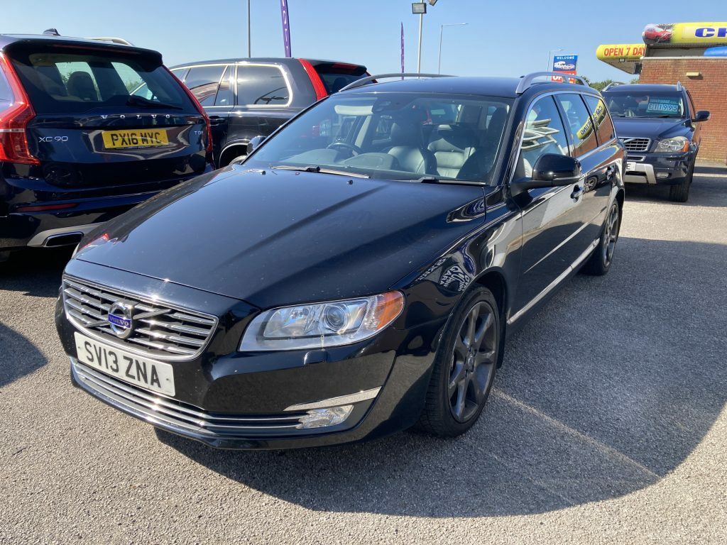 Volvo V70 Se Lux 2.4-D5-215 6 Speed Estate Sv13 Zna #2