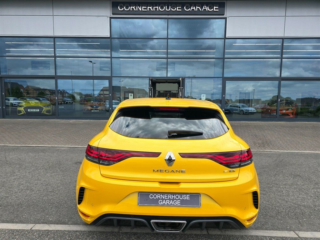 Renault Megane 1.5 Blue Dci Iconic Sport Tourer White #10