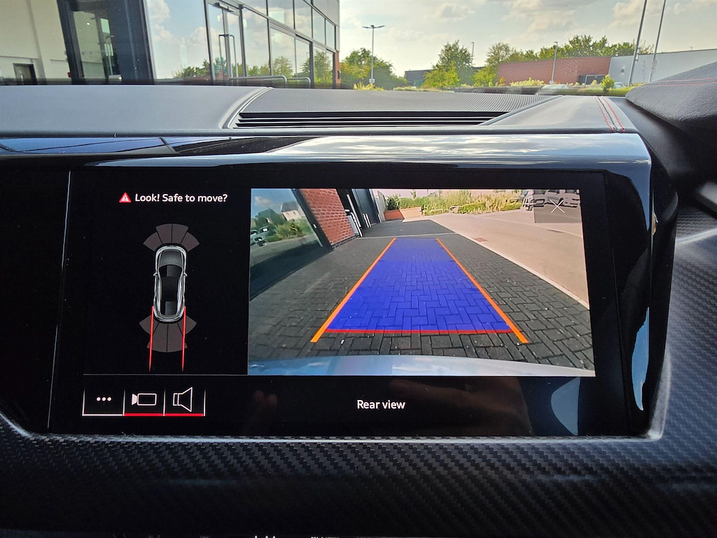 Audi E Tron GT 93.4Kwh Carbon Black Quattro Silver #2