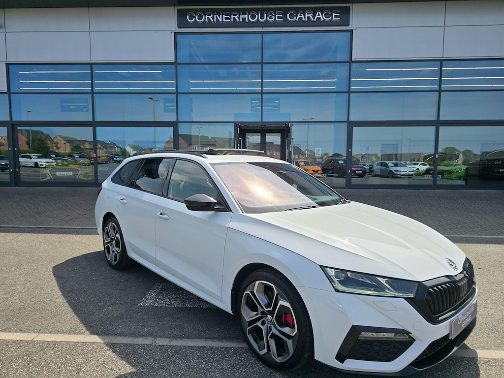 Skoda Octavia 1.4 Tsi Iv 13Kwh Vrs Dsg Euro 6 Ss YM21HCP White