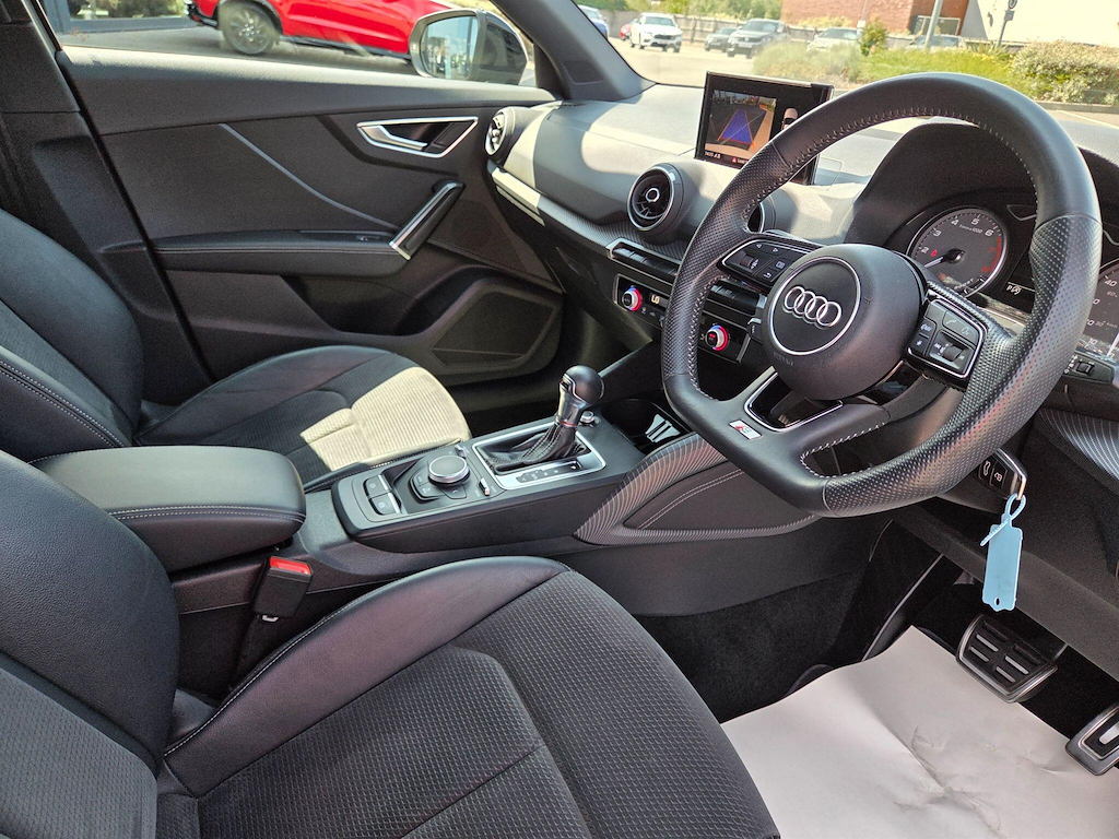 Audi SQ2 Sq2 Black Edition Tfsi Quattro Black #18