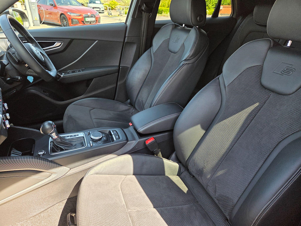 Audi SQ2 Sq2 Black Edition Tfsi Quattro Black #25