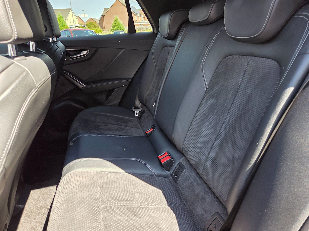 Audi SQ2 Sq2 Black Edition Tfsi Quattro Black #33