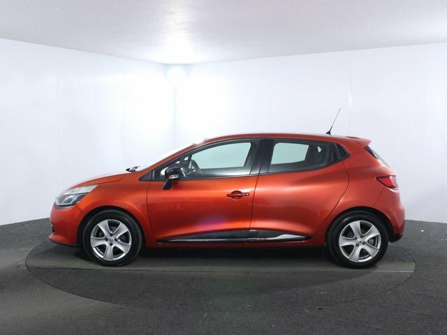 Renault Clio 1.2 16V Dynamique Nav Hatchback Red #4