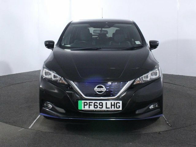 Nissan Leaf 62Kwh E Tekna Hatchback 217 Ps PF69LHG Black #2