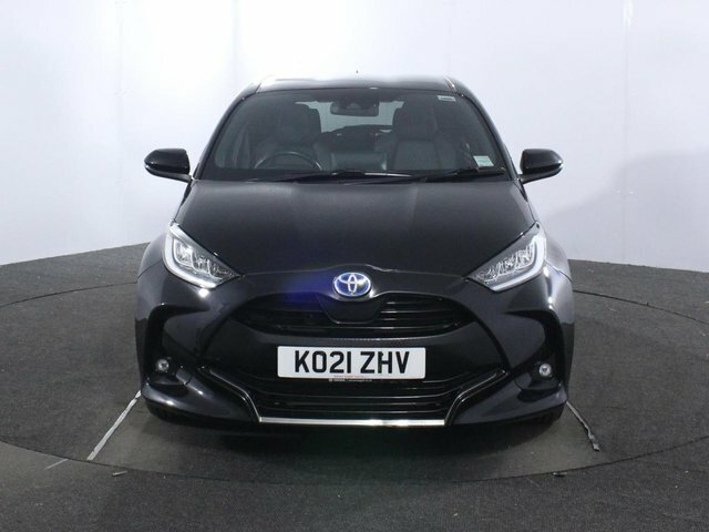 Toyota Yaris 1.5 Vvt-h Dynamic Hatchback Hybrid E-cv KO21ZHV Black #2