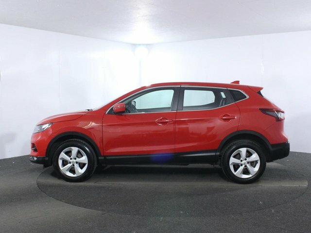 Nissan Qashqai 1.3 Dig-t Acenta Premium Suv Eur YH70AJO Red #4