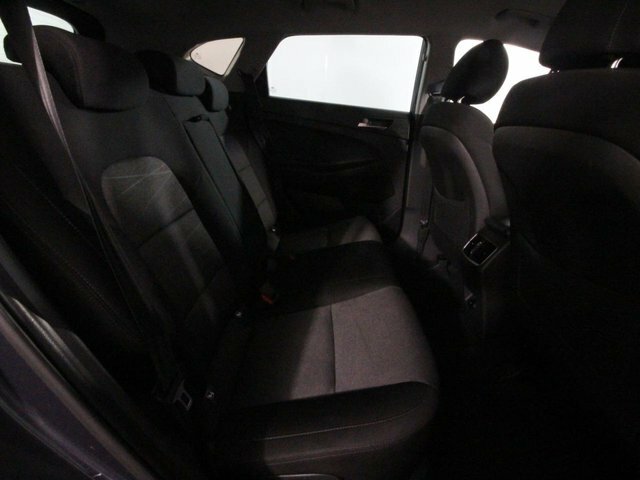 Hyundai Tucson 1.6 Gdi Se Nav Suv Euro 6 Ss Grey #16