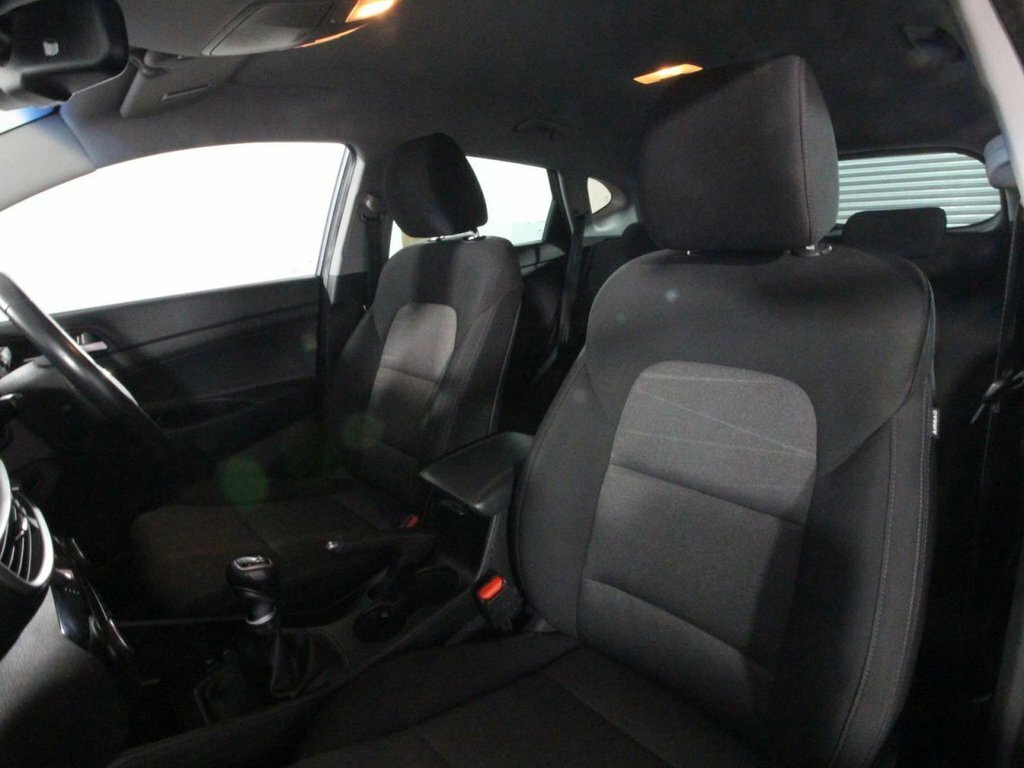 Hyundai Tucson 1.6 Gdi Se Nav Suv Euro 6 Ss Grey #31
