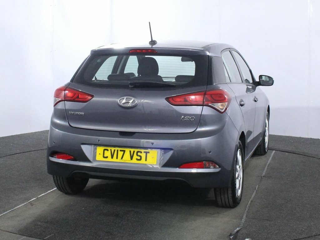 Hyundai I20 1.2L Mpi Se One Years Warranty Included White #25