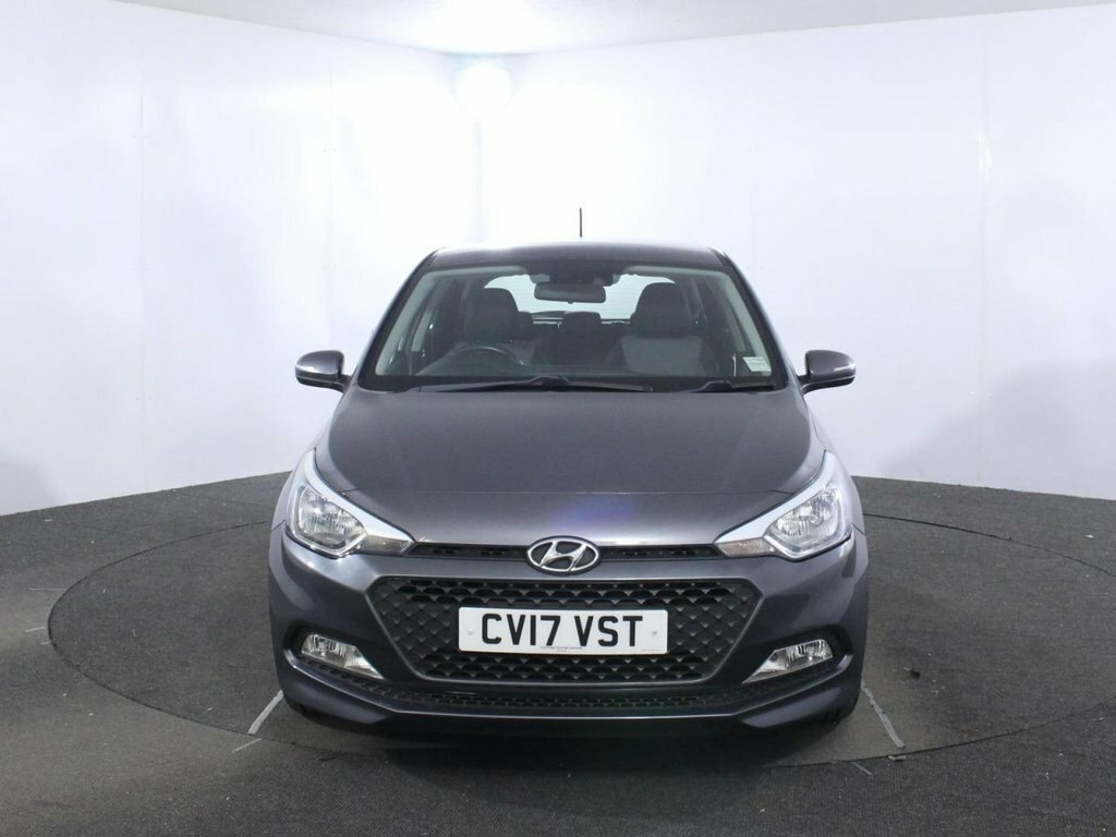 Hyundai I20 1.2L Mpi Se One Years Warranty Included White #20