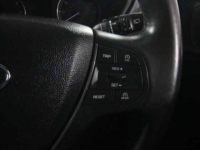 Hyundai I20 1.2L Mpi Se One Years Warranty Included White #15
