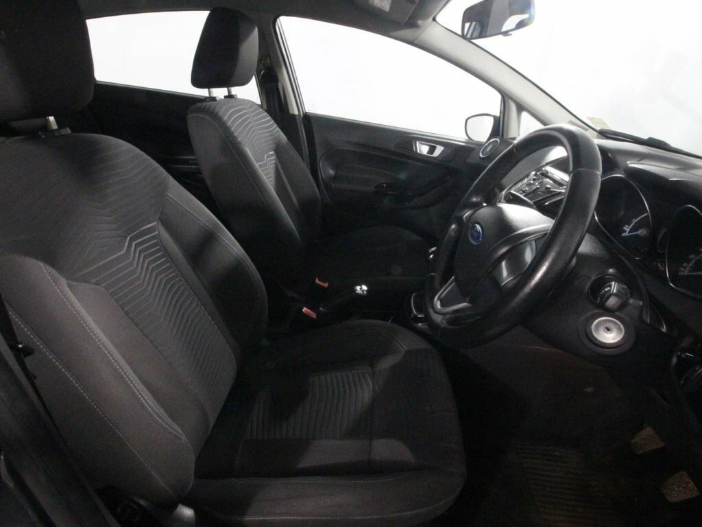 Ford Fiesta Ford Fiesta 1.2 Fiesta Zetec Grey #25