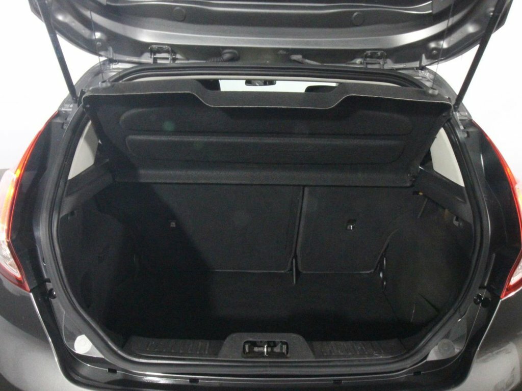 Ford Fiesta Ford Fiesta 1.2 Fiesta Zetec Grey #32